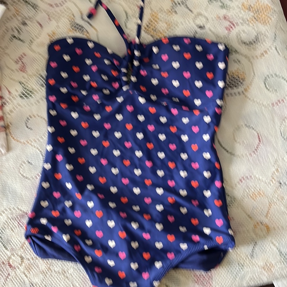 One piece bathing suit - Picture 2 of 3
